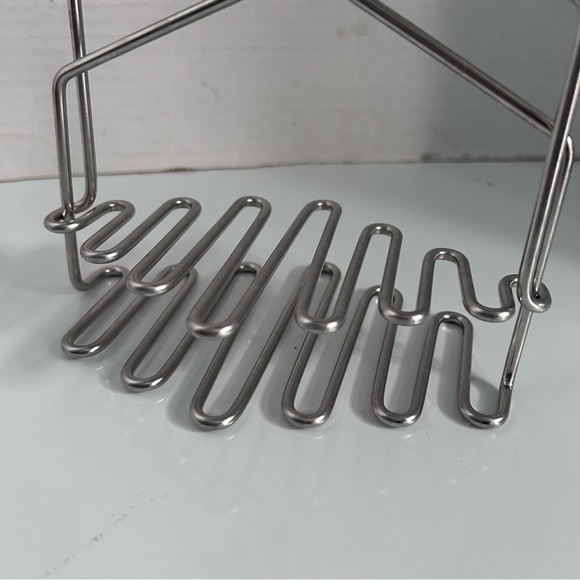 Double S-wire Stainless steel potato masher 13” tall 6” wide - Picture 7 of 8
